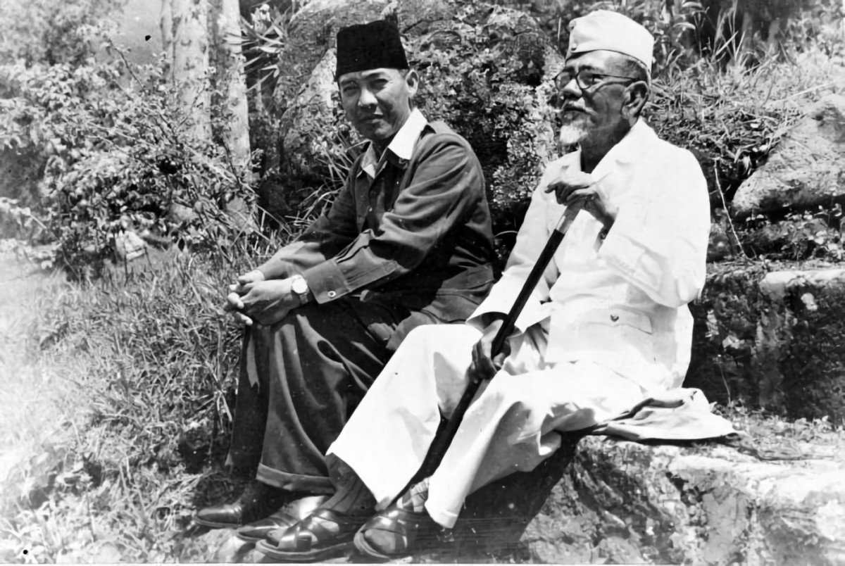 Kyai Haji Agus Salim: Left Comfort for National Movement